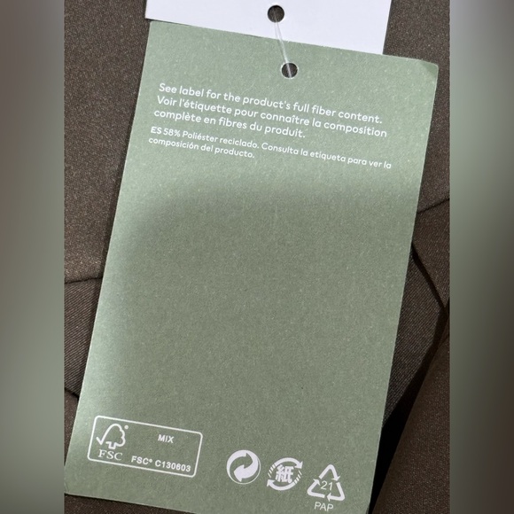 NWT H&M long brown / ear: Mocha Mousse button down long sleeve shirt size Large - Picture 10 of 13